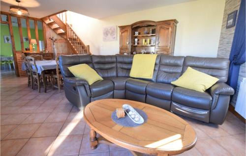 Criquetot-lʼEsneval Maison | Stunning Home In Criquetot-L'esneval