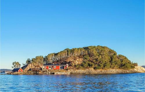Fjell Maison | Stunning Home In Ågotnes With Kitchen