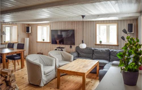 Aseda Maison | Stunning Home In Åseda With Kitchen