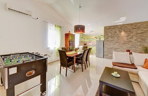 Barbariga Maison | Superbe maison à Betiga avec cuisine