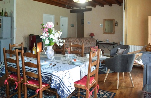 Biras Maison | Superbe maison à Biras avec WiFi