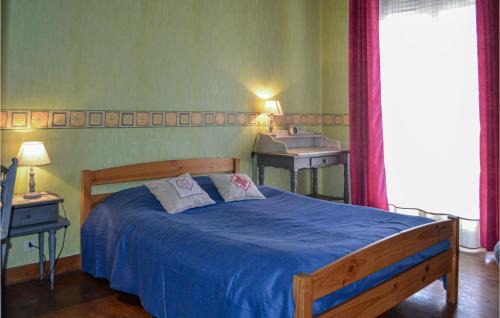 Biras Maison | Stunning Home In Biras With Kitchenette