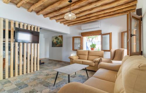 Fuente Vaqueros Maison | Stunning Home In Fuente Vaqueros