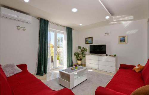Debeljuhi Maison | Stunning Home In Fradelani With Wifi