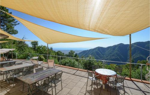 Seravezza Maison | Stunning Home In Giustagnana