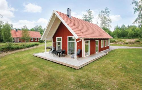Holmsjo Maison | Stunning Home In Holmsjö With Kitchen