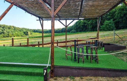 Kraljevec Sesvetski Maison | Stunning Home In Hrascina With Sauna