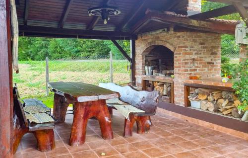 Kraljevec Sesvetski Maison | Stunning Home In Hrascina With Sauna