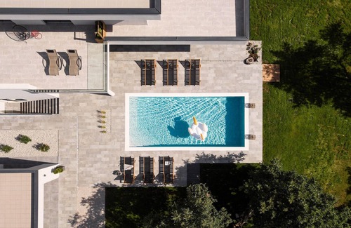 Kapelica Maison | Villa Sent