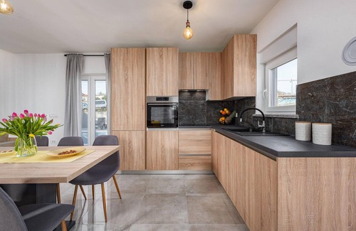 Sveta Nedelja Maison | Superbe maison à Labin avec WiFi