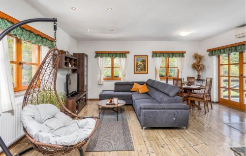 Presika Maison | Stunning Home In Lukovdol With Sauna
