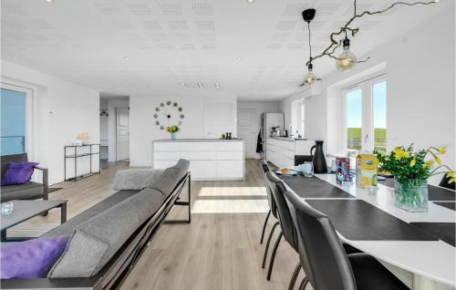 Lundby Maison | Stunning Home In Lundby With Kitchen