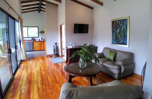 Quebrada Grande Maison | Stunning Home in Monteverde near Adventure Parks