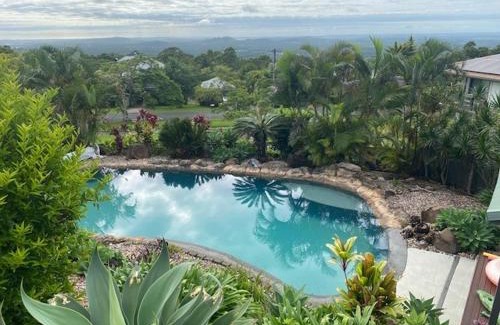 Mount Mellum Maison | Stunning Home in Mt Mellum with Panoramic Coastal Views
