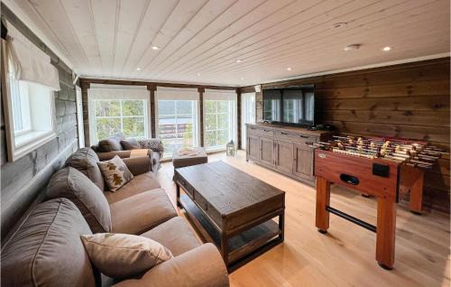 Nord-Torpa Maison | Stunning Home In Nord-Torpa With Wifi