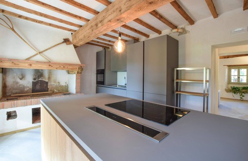 Poppi Maison | Stunning Home In Poppi