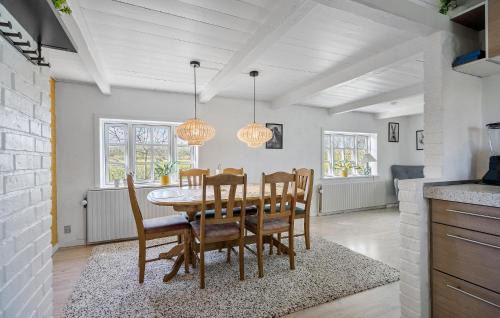 Ringkobing Maison | Stunning Home In Ringkøbing With Wifi
