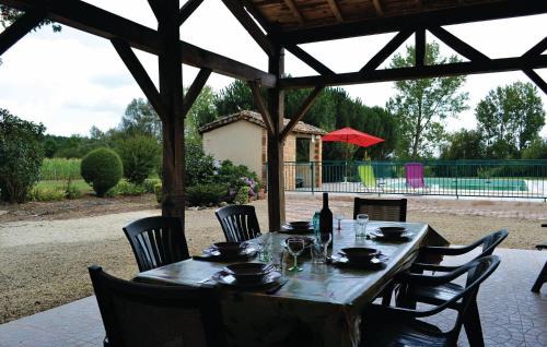 Saint-Pierre-d'Eyraud Maison | Stunning Home In St Pierre D'eyraud