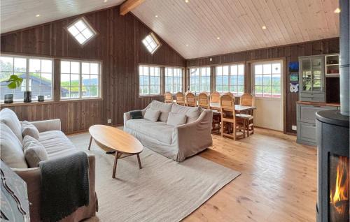 Svingvoll Maison | Stunning Home In Svingvoll With Sauna