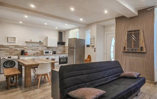 Thenay Maison | Stunning Home In Thenay With Wifi