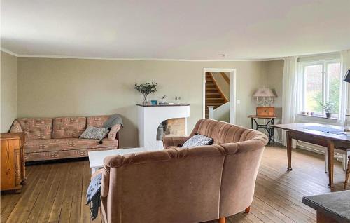 Tingsryd Maison | Stunning Home In Tingsryd With Wifi