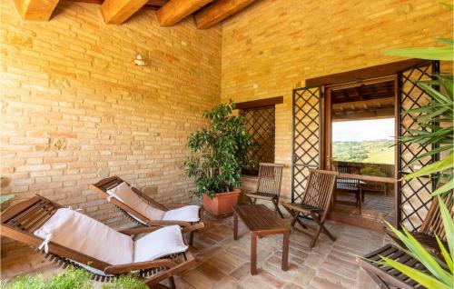 Monte Cavallo Maison | Stunning Home In Tolentino