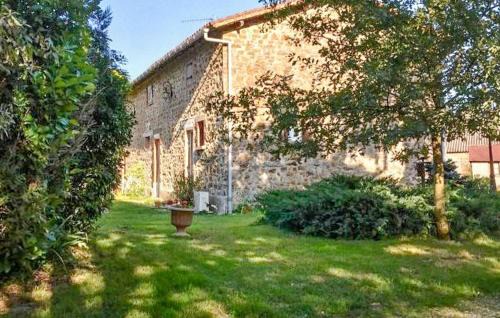 Touvois Maison | Stunning Home In Touvois With Wifi