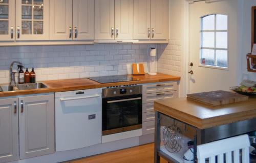 Varmdo Maison | Stunning Home In Värmdö With Sauna