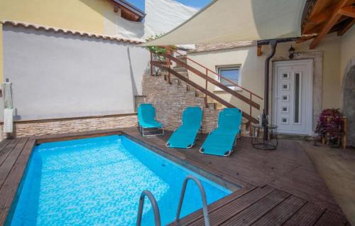 Veli Brgud Maison | Stunning Home In Veli Brgud With Wifi