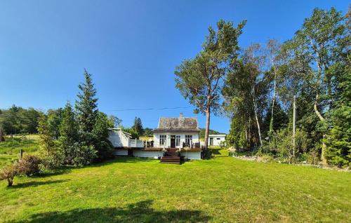 Vikebygd Maison | Stunning Home In Vikebygd With House A Mountain View