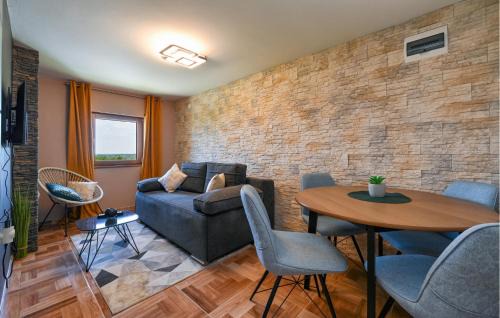 Ludbreg Maison | Stunning Home In Vinogradi Ludbreski