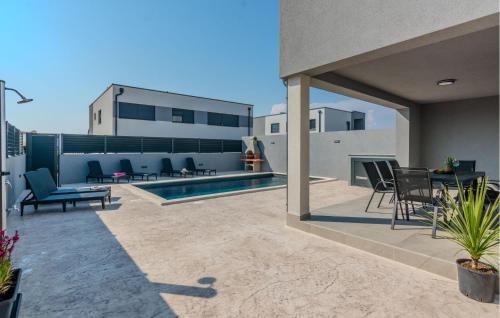 Vrsi Maison | Stunning Home In Vrsi With Wifi