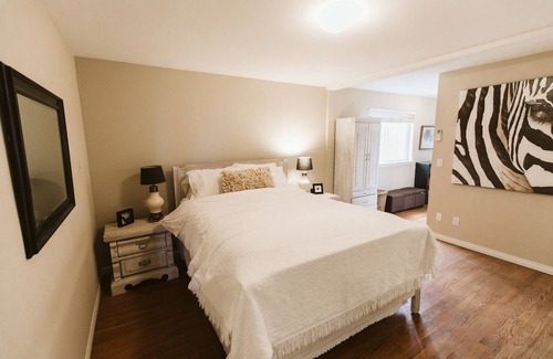 South Colby Maison | Stunning Home, Sound View, Sauna and Covered Deck