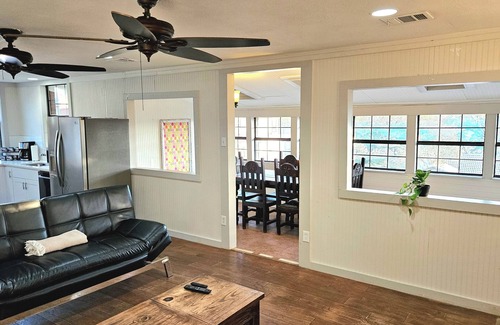 Rocky Ridge Maison | Stunning Home w/private POOL Amazing LAKE Views & Sleeps 12