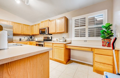 Suncliff Maison | Stunning home with pool, patio, grill, central AC & washer/dryer