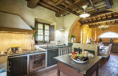 Terranuova Bracciolini Maison | Stunning villa with its own pool