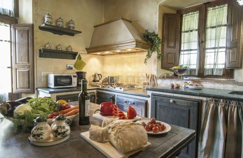 Terranuova Bracciolini Maison | Stunning villa with its own pool