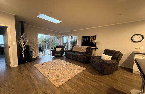 Khandallah Maison | Stunning Khandallah Views