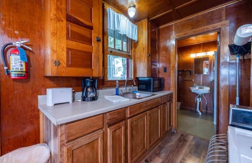 Inlet Cottage | Stunning Lake Sunsets and Quiet Getaway here at Stiefvater's Lakeside Cottages!