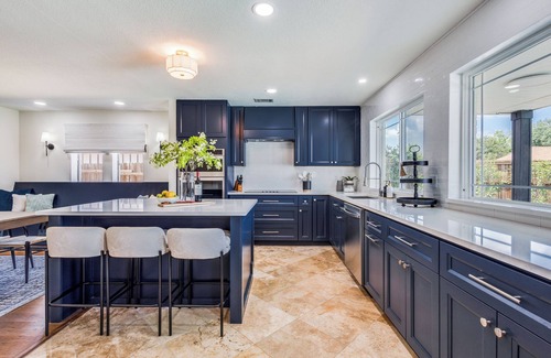 Lakewood Village Maison | Stunning Lake House with a Pool and Hot Tub