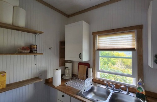 Burdett Maison | Stunning Lake View Studio along the Serene Seneca Wine Trail