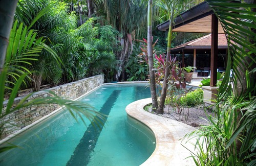 Playa Guiones Maison | Brand New Luxury Home à quelques pas du surf avec piscine et wifi