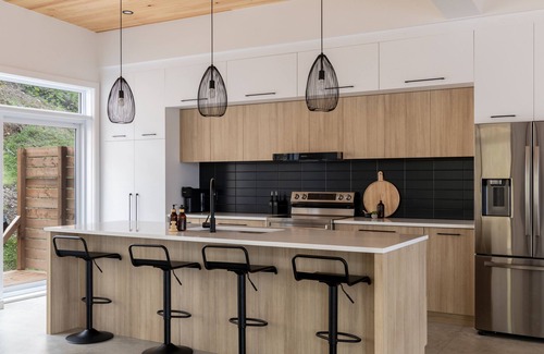 La Conception Chalet De Ski | Stunning modern chalet nestled in the breathtaking Laurentian mountains.