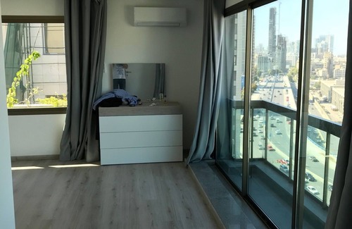 Beirut Appartement | Superbe duplex moderne à Gemmeyzeh avec une vue à 360 degrés!