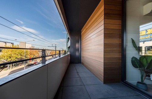 Richmond North Appartement | Stunning Modern Style with a Gym, Pool and Spa