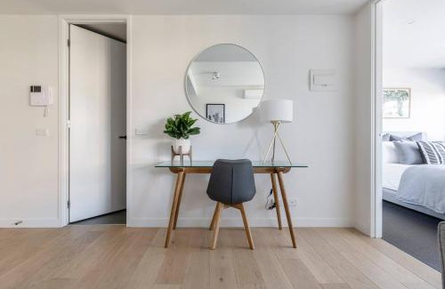 Richmond North Appartement | Stunning Modern Style with a Gym, Pool and Spa