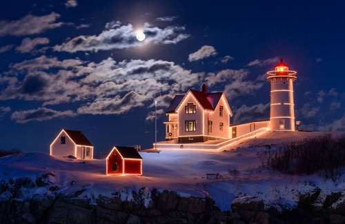 York Beach Maison | Superbe Nubble Lighthouse & Ocean Views, 3891 pieds carrés 267 'de côte rocheuse!