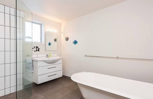 Waihi Beach Maison | Stunning ocean front luxury beach house.
