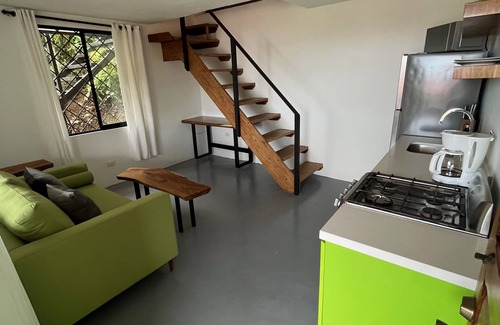 Manuel Antonio Appartement | Stunning one bed/bath unit. Breathtaking ocean/jungle views with infinity pool!