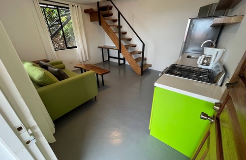 Manuel Antonio Appartement | Stunning one bed/bath unit. Breathtaking ocean/jungle views with infinity pool!